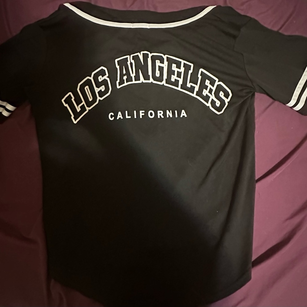 womens/mens Rue21 black&white jersey